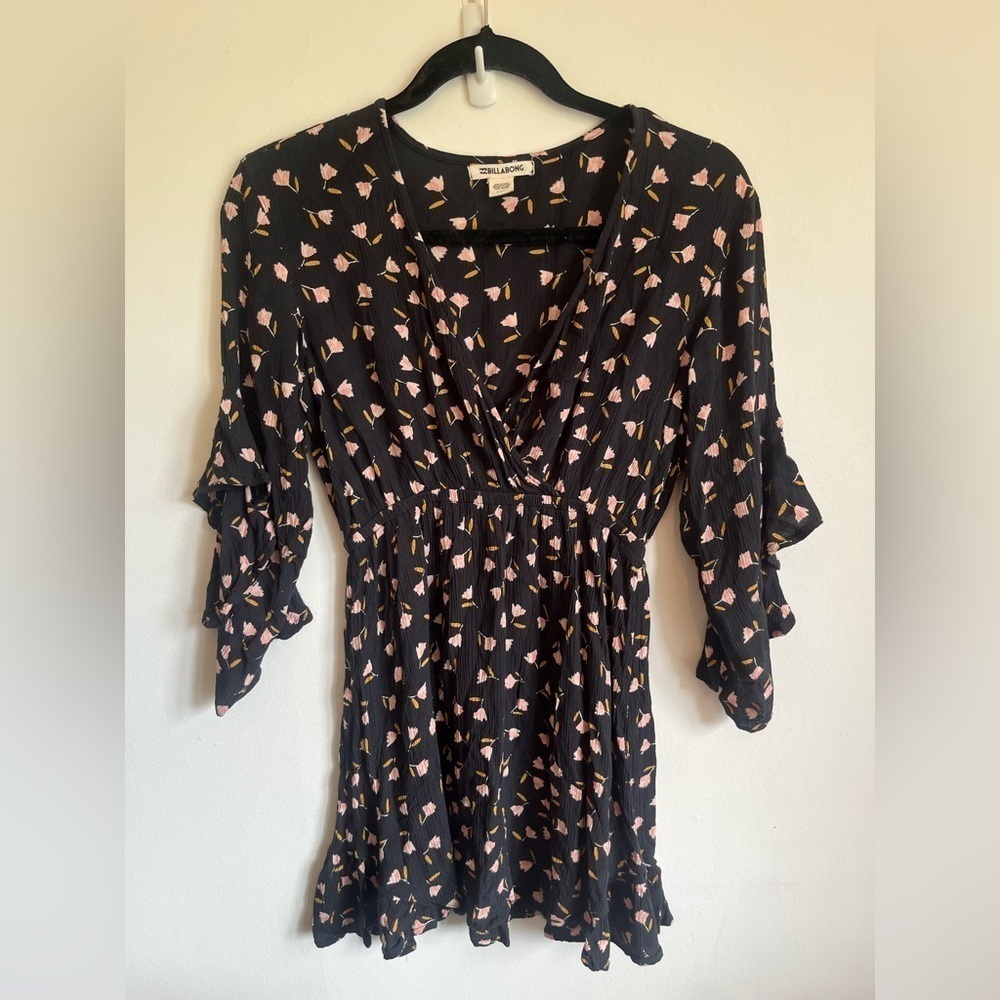 Billabong Women Floral V-Neck Flowy Whimsy Ruffle Short Mini Dress S Small